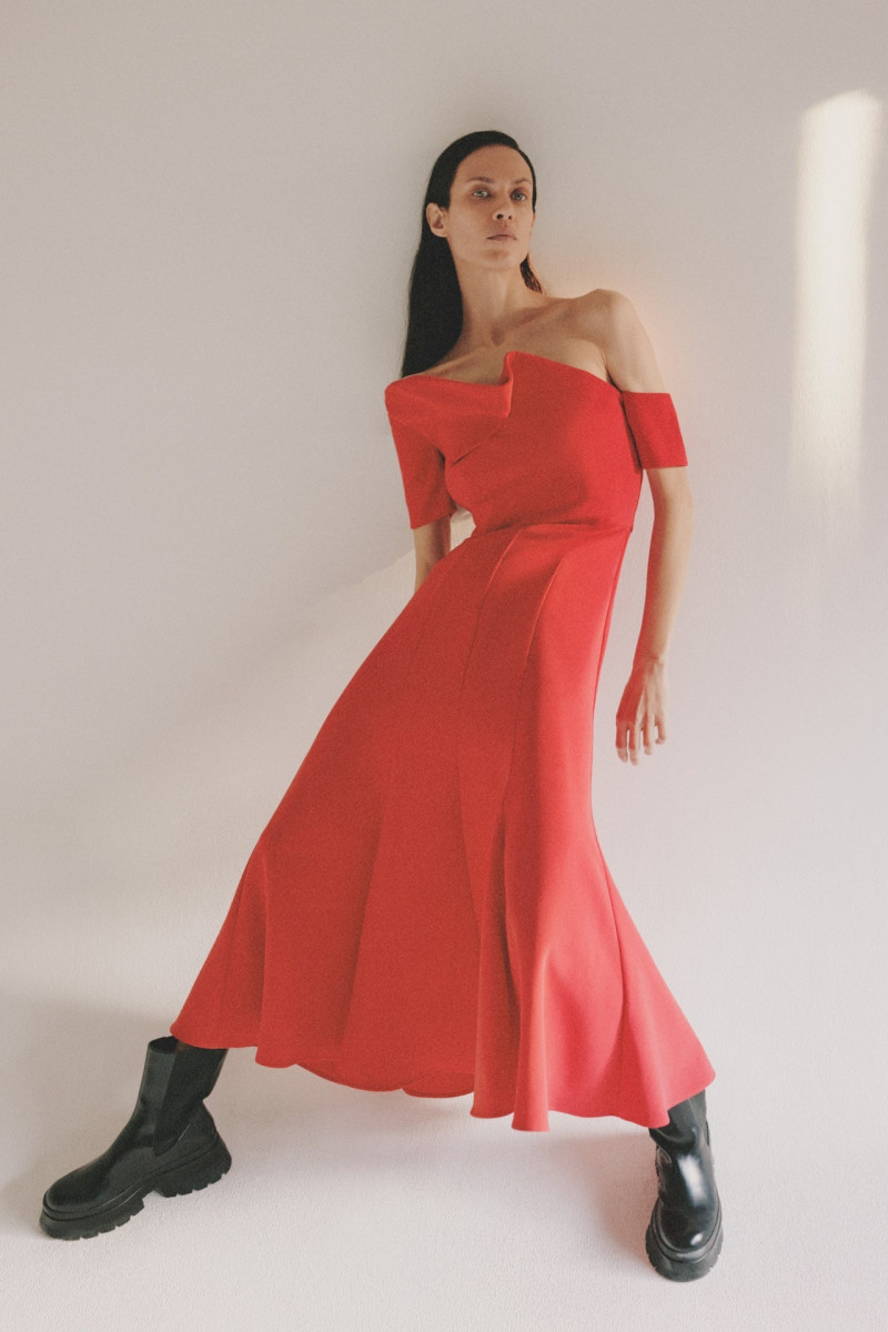 Roland Mouret lookbook for Pre-Fall 2023