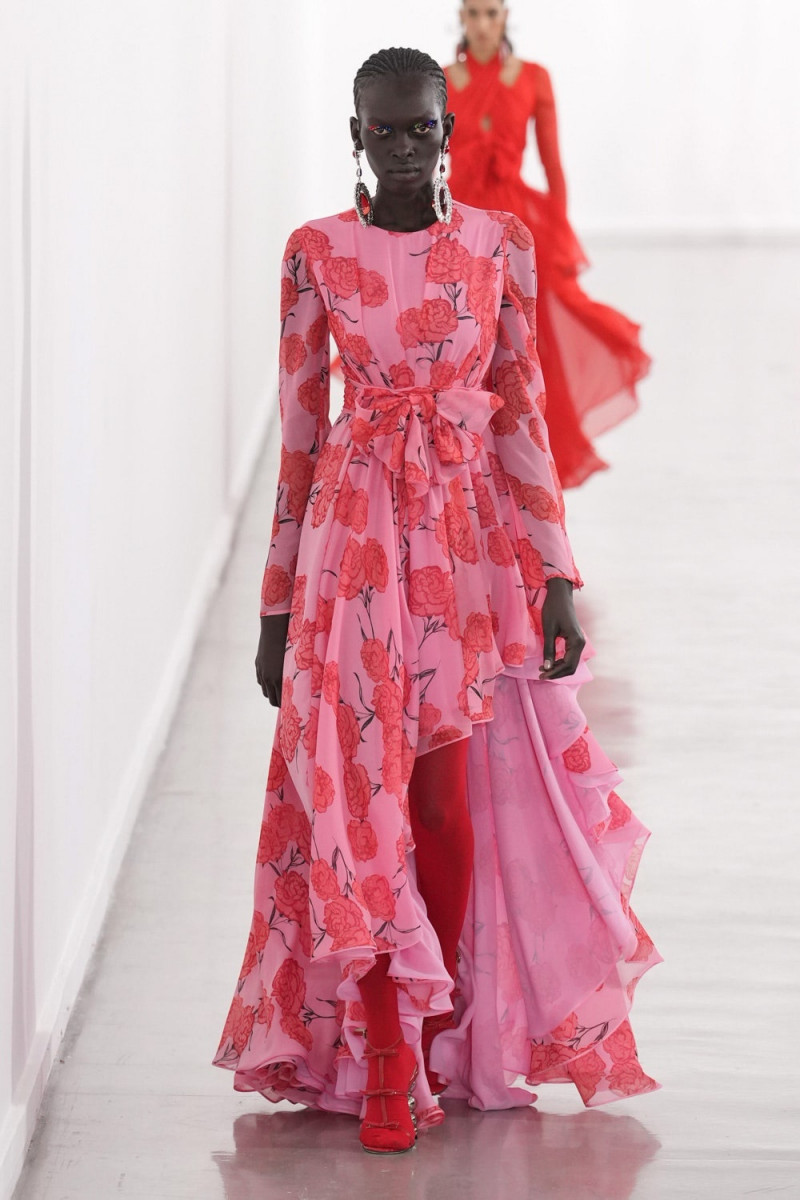 Giambattista Valli fashion show for Autumn/Winter 2023