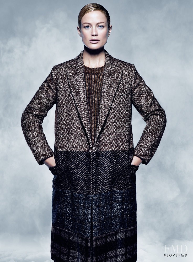 Carolyn Murphy featured in  the Max Mara advertisement for Autumn/Winter 2014