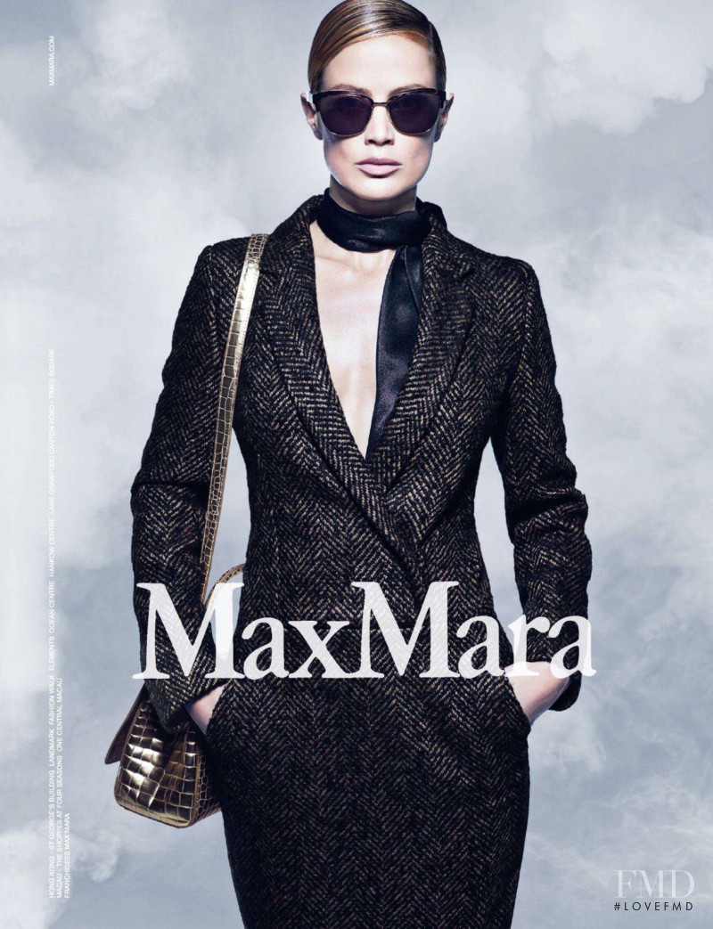 Carolyn Murphy featured in  the Max Mara advertisement for Autumn/Winter 2014