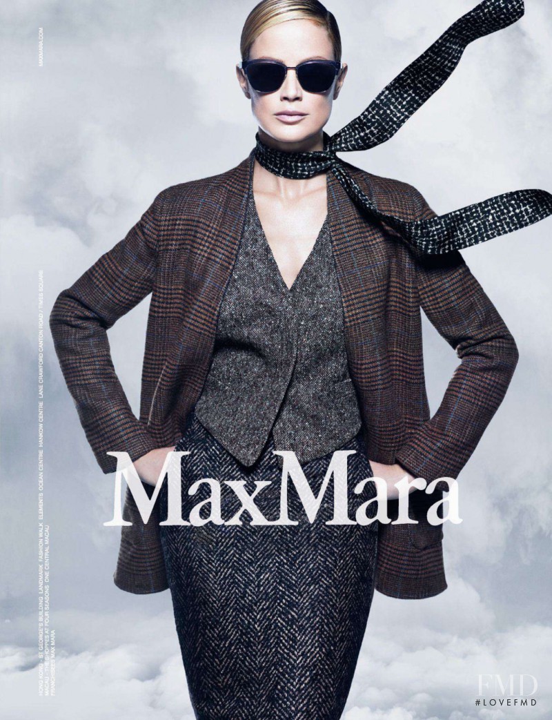 Carolyn Murphy featured in  the Max Mara advertisement for Autumn/Winter 2014
