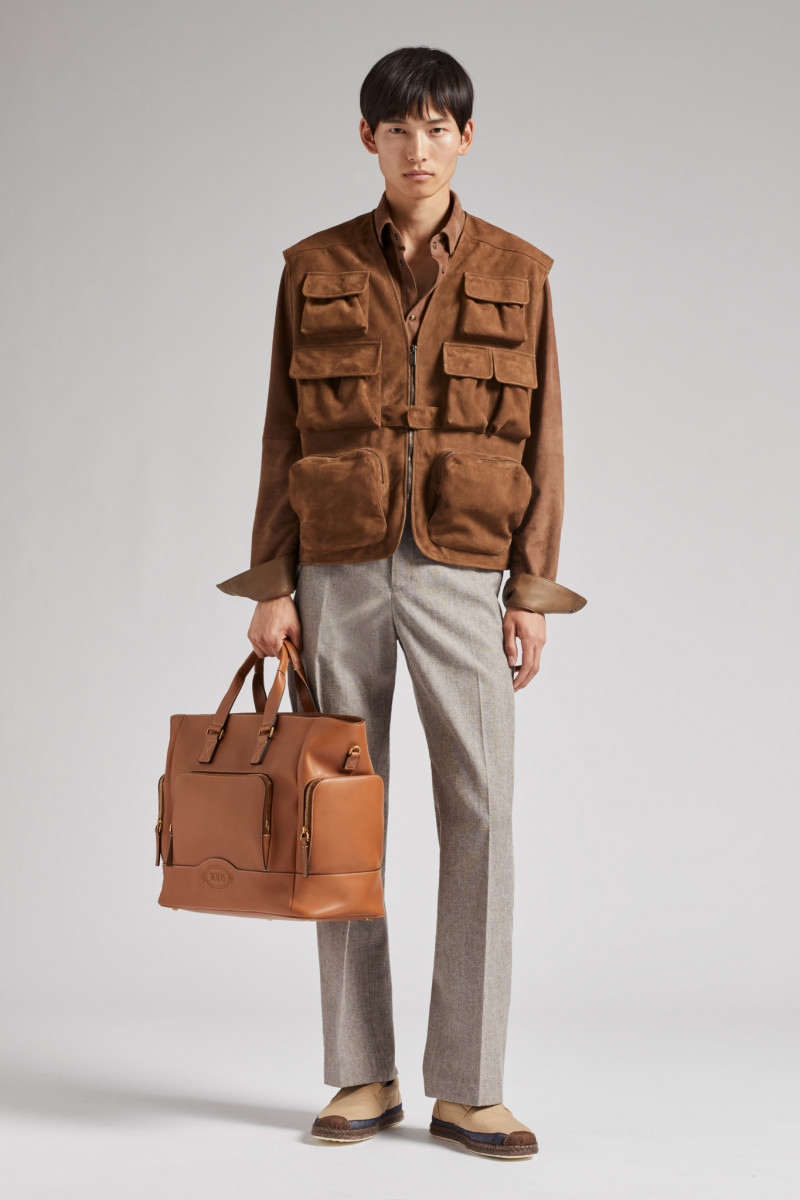 Tod\'s lookbook for Spring/Summer 2020