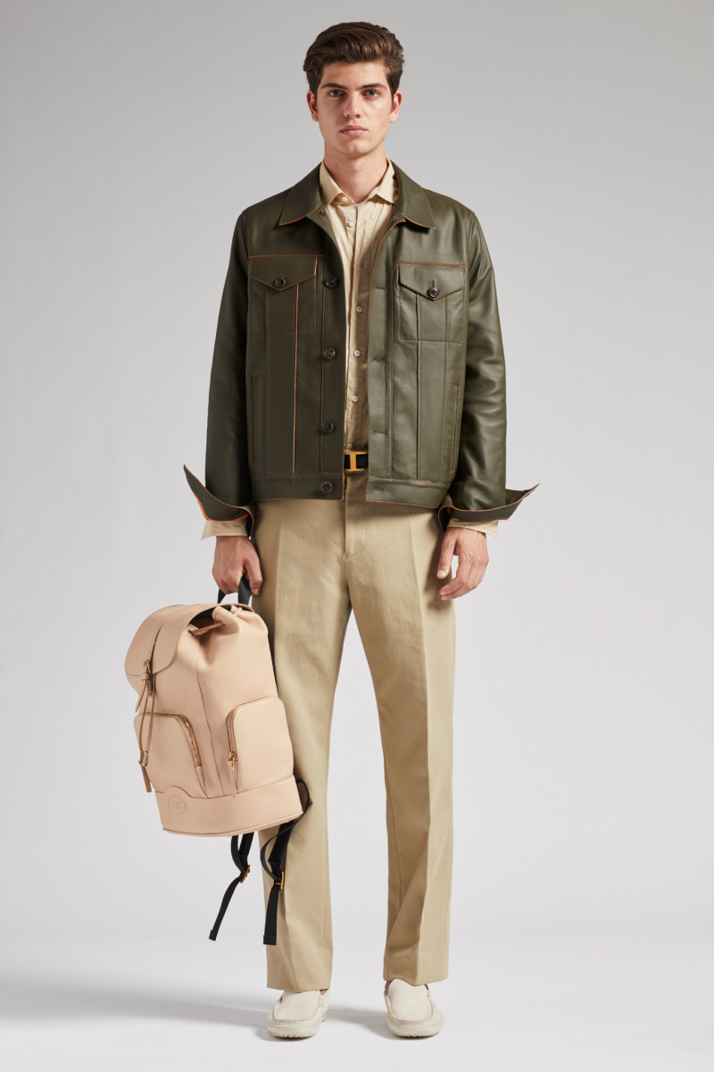 Tod\'s lookbook for Spring/Summer 2020