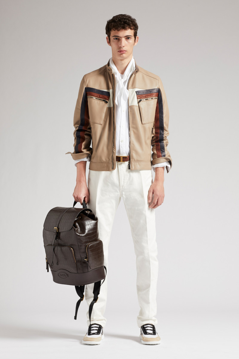 Tod\'s lookbook for Spring/Summer 2020