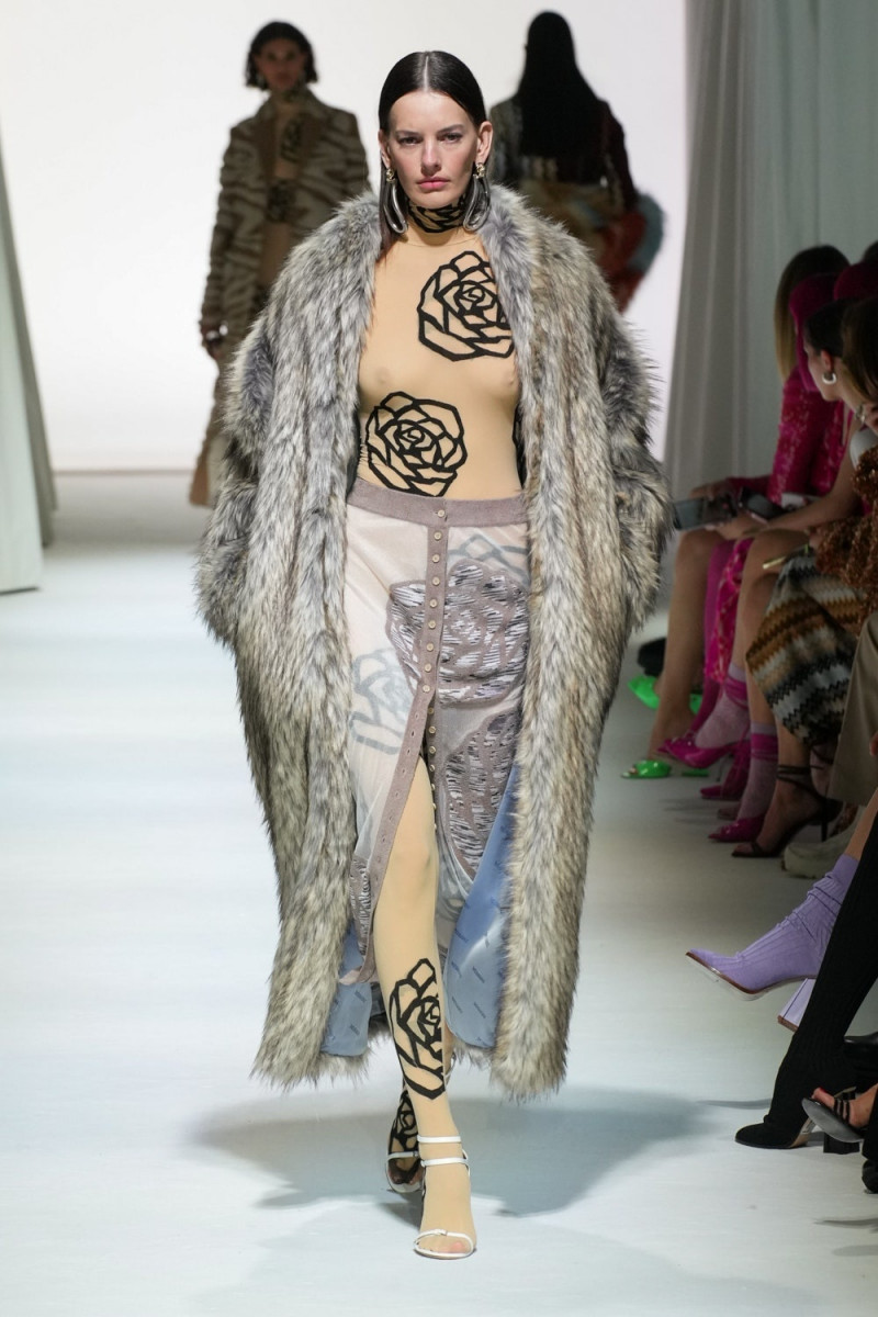 Amanda Murphy featured in  the Missoni fashion show for Autumn/Winter 2023