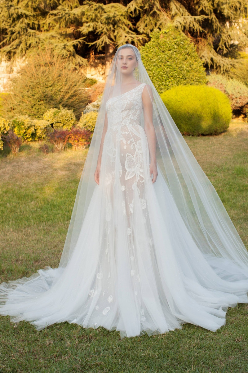 Georges Hobeika Bridal lookbook for Fall 2020