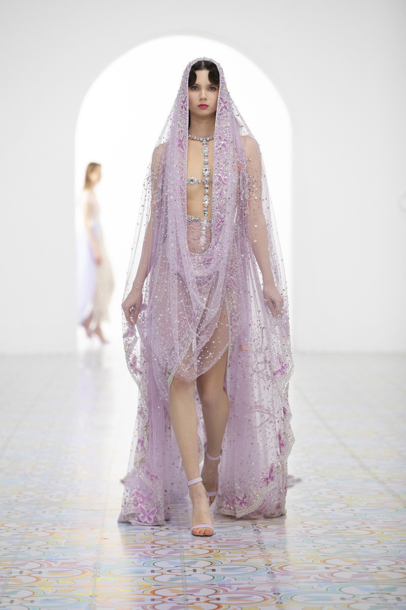 Georges Hobeika fashion show for Spring/Summer 2022