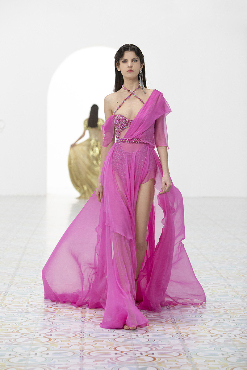 Georges Hobeika fashion show for Spring/Summer 2022