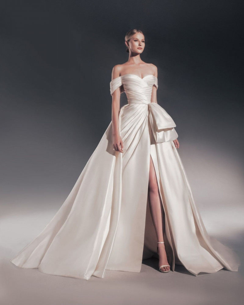 Zuhair Murad Bridal lookbook for Autumn/Winter 2022