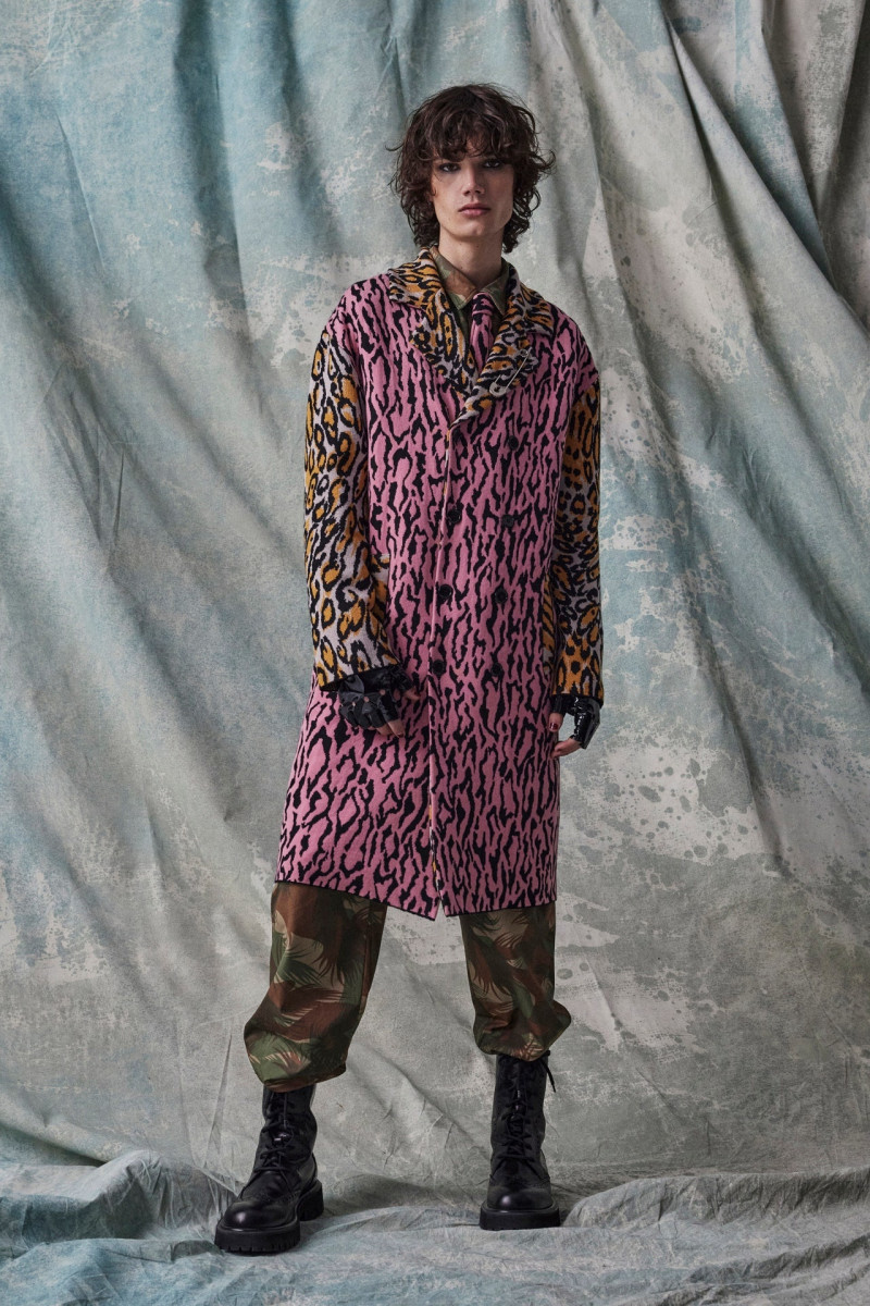 Moschino lookbook for Pre-Fall 2023