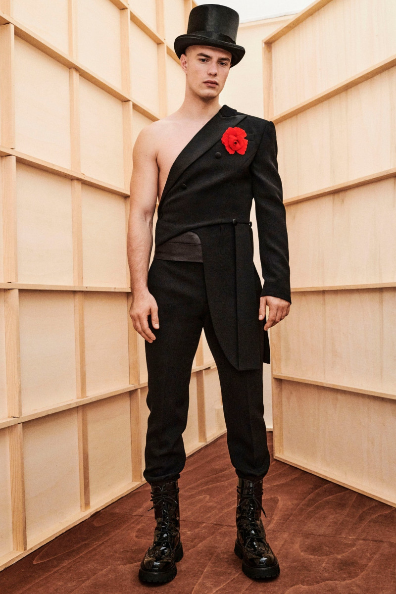 Moschino lookbook for Pre-Fall 2023