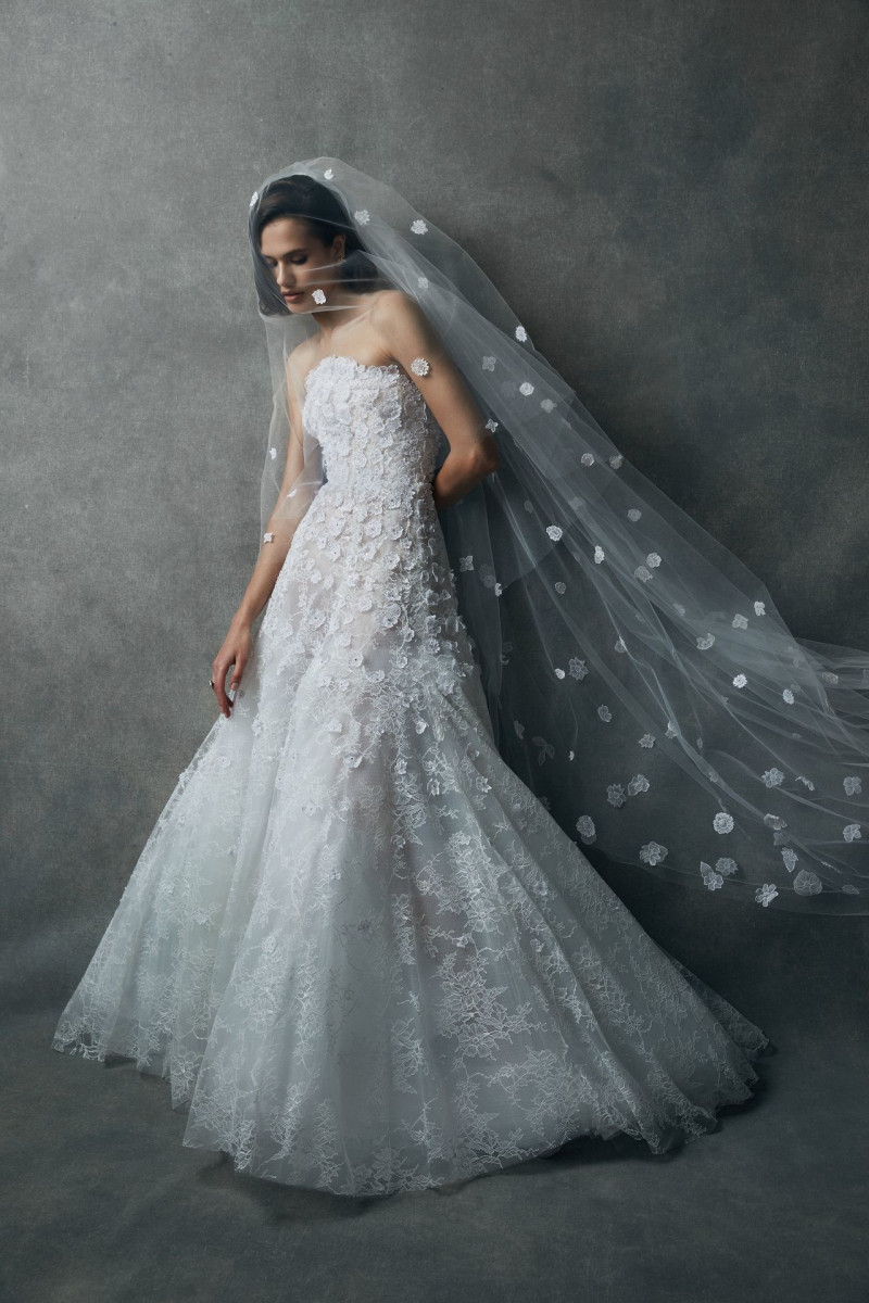 Oscar de la Renta Bridal lookbook for Spring/Summer 2023