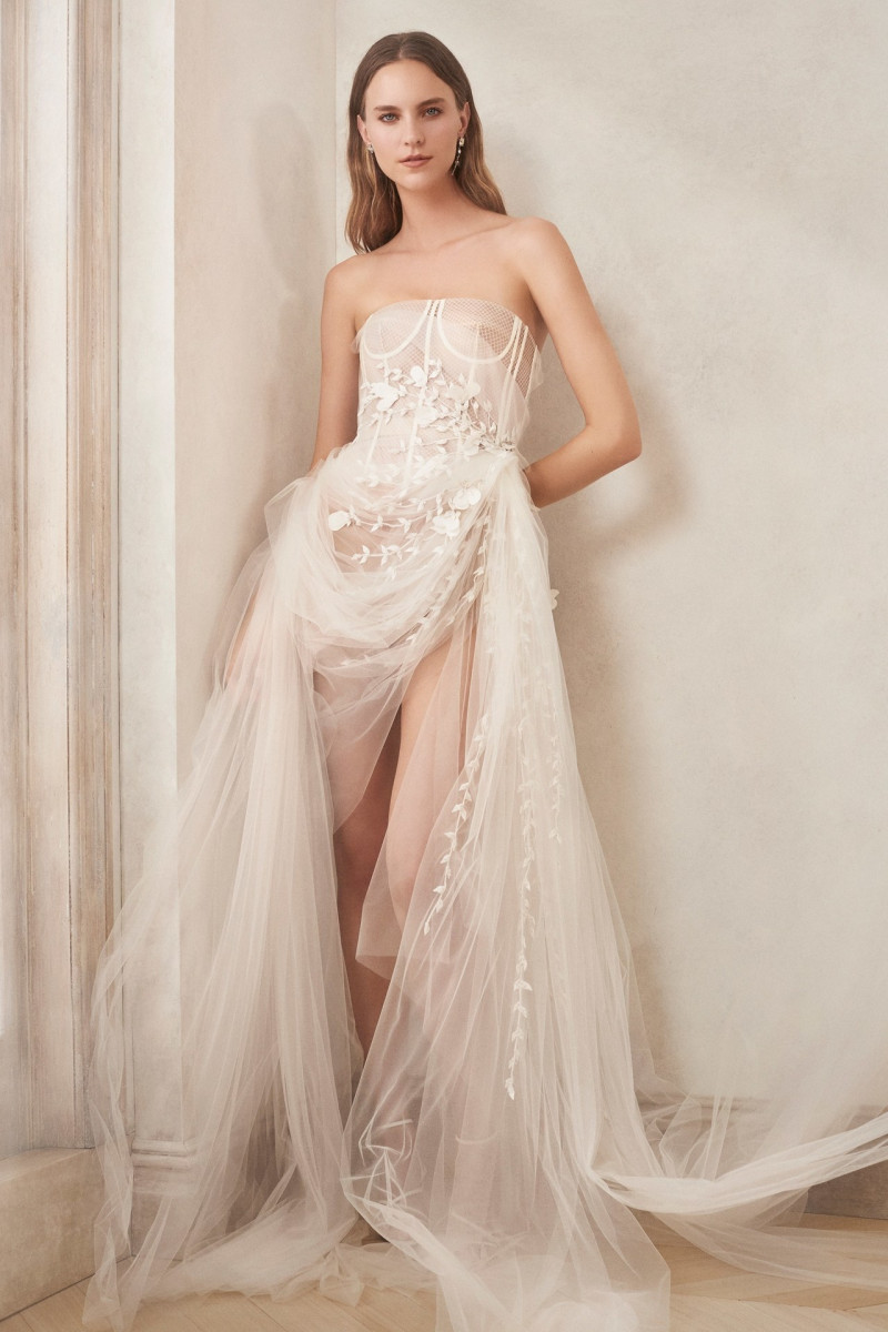 Oscar de la Renta Bridal lookbook for Autumn/Winter 2020