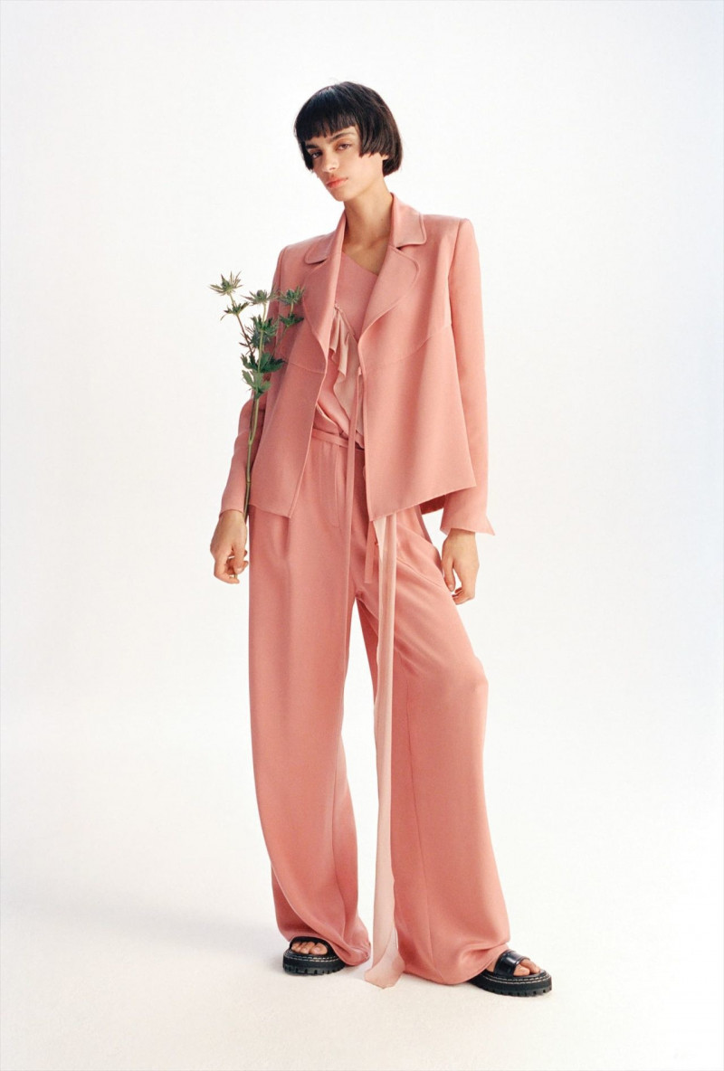 Noon By Noor lookbook for Resort 2023