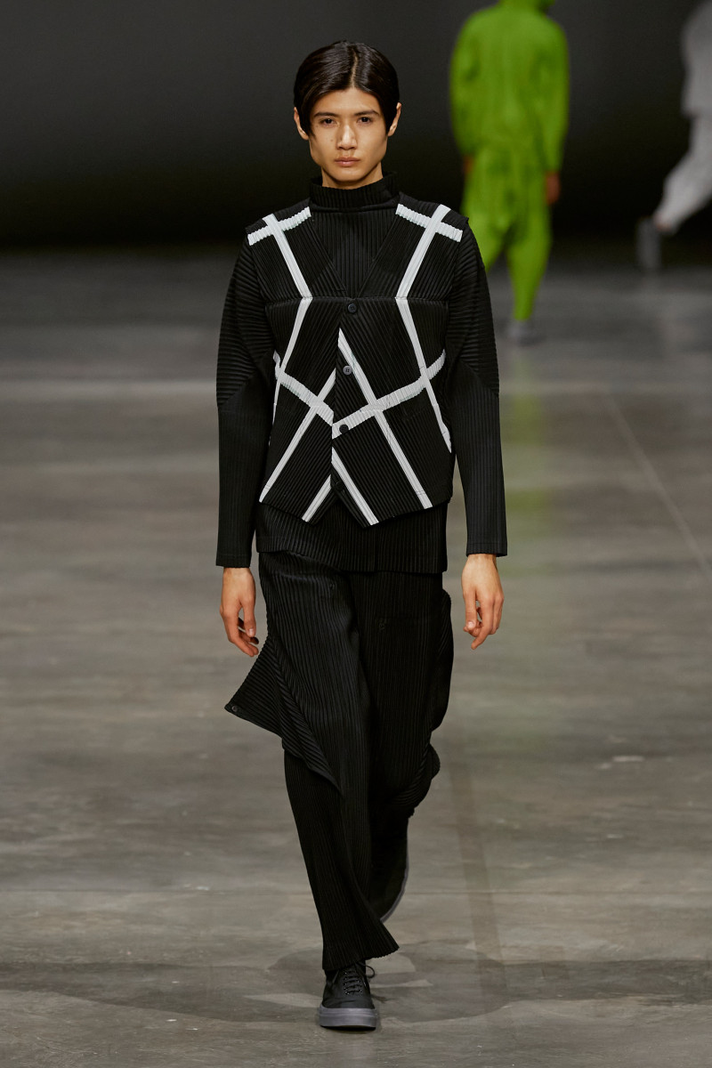 Homme Plissé Issey Miyake fashion show for Autumn/Winter 2023