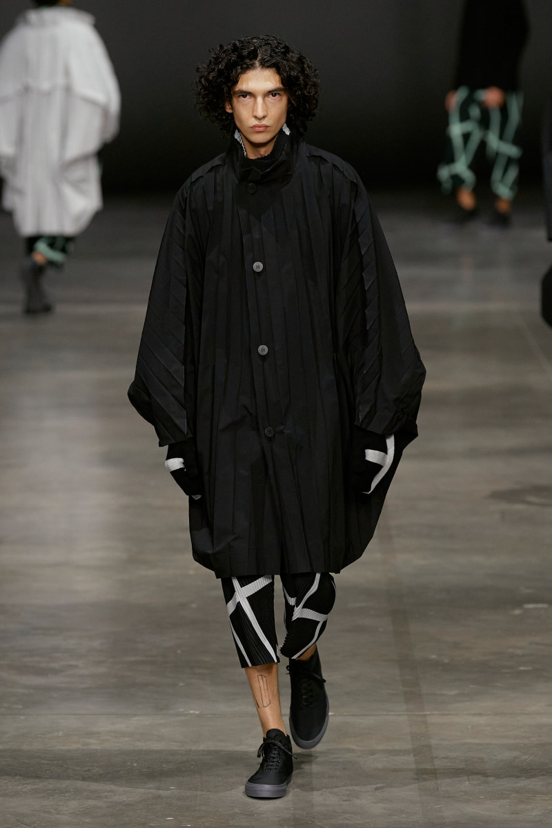 Homme Plissé Issey Miyake fashion show for Autumn/Winter 2023