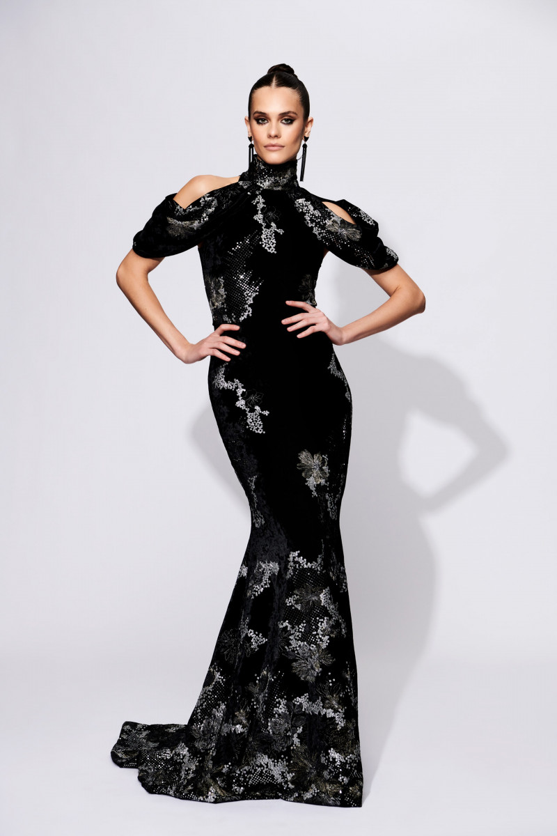 Christian Siriano lookbook for Pre-Fall 2023