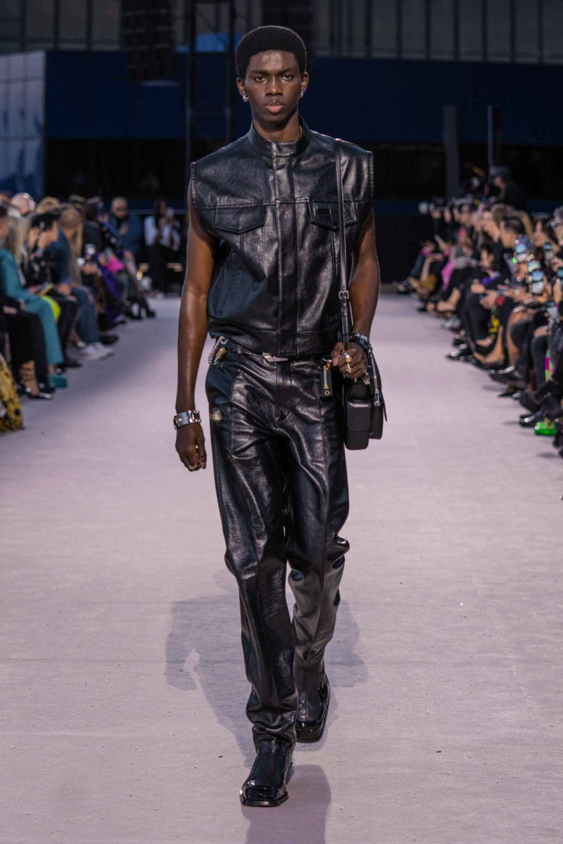 Ottawa Kwami featured in  the Versace fashion show for Autumn/Winter 2023