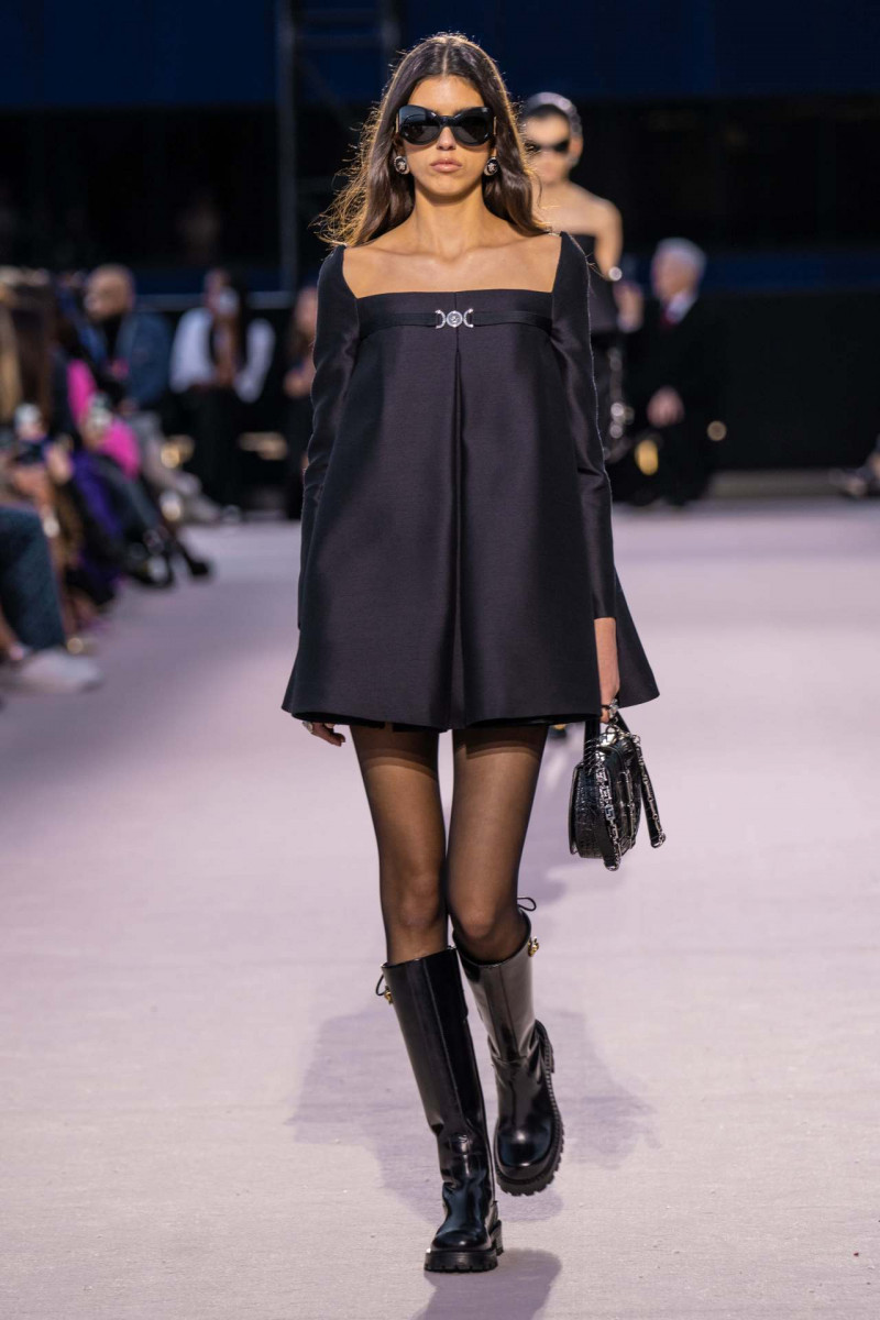 Sun Mizrahi featured in  the Versace fashion show for Autumn/Winter 2023