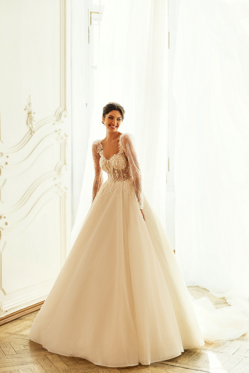 Angelina Pirtskhalava featured in  the Luce Sposa catalogue for Spring/Summer 2023