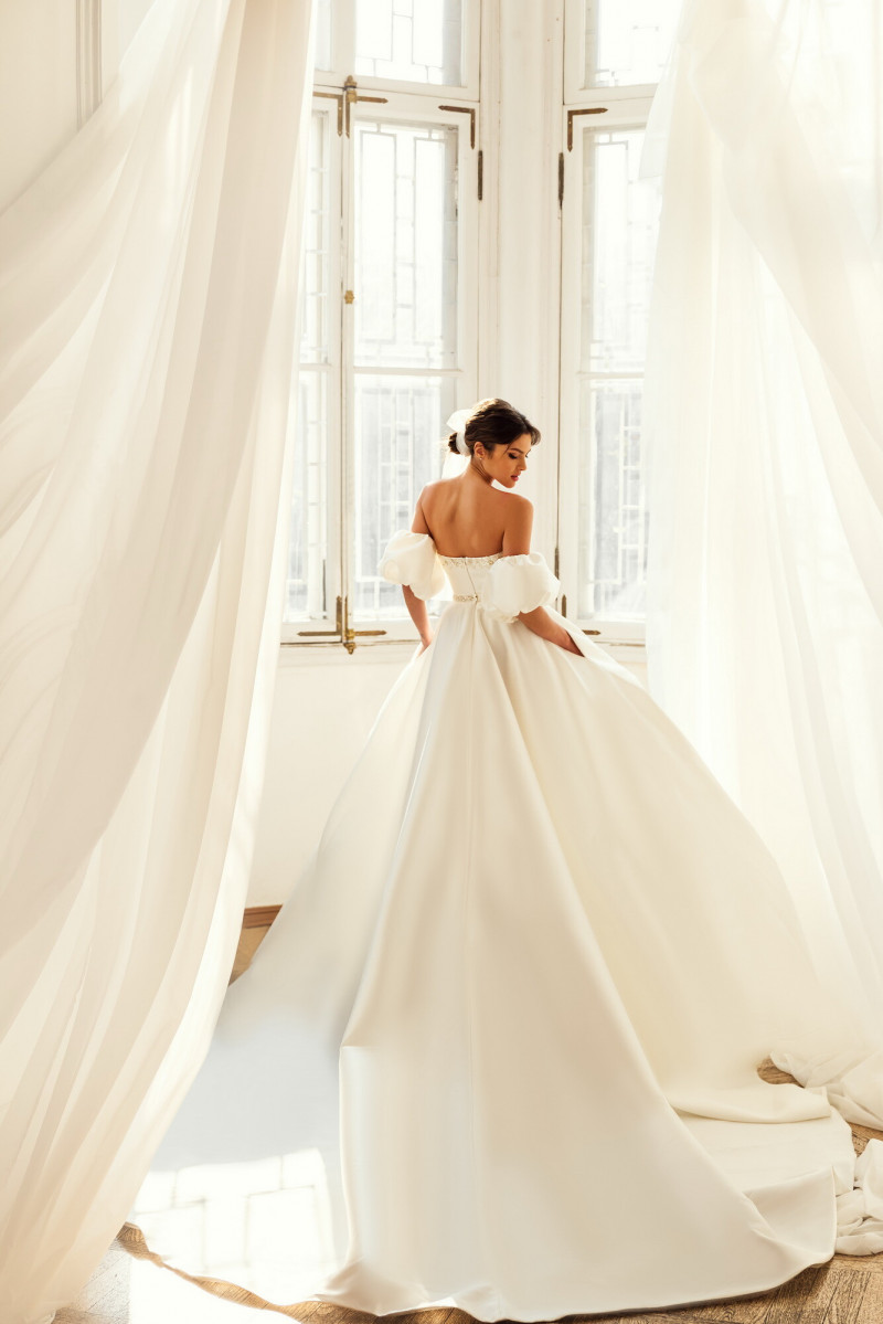 Angelina Pirtskhalava featured in  the Luce Sposa catalogue for Spring/Summer 2023