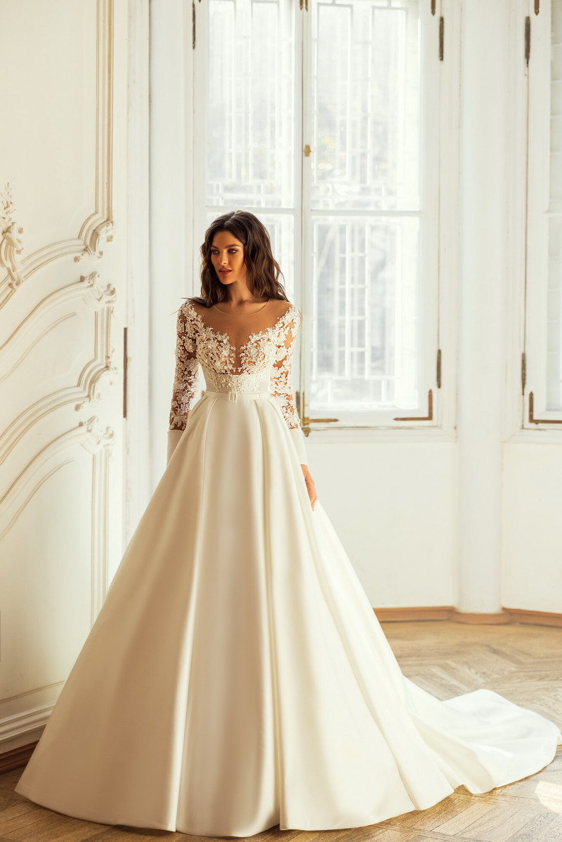 Angelina Pirtskhalava featured in  the Luce Sposa catalogue for Spring/Summer 2023