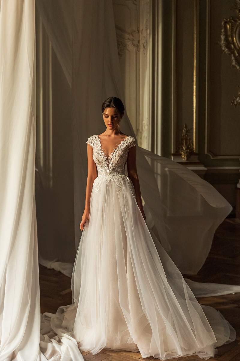 Angelina Pirtskhalava featured in  the Luce Sposa catalogue for Spring/Summer 2023