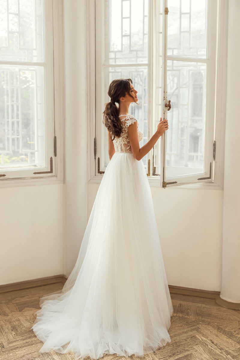 Angelina Pirtskhalava featured in  the Luce Sposa catalogue for Spring/Summer 2023