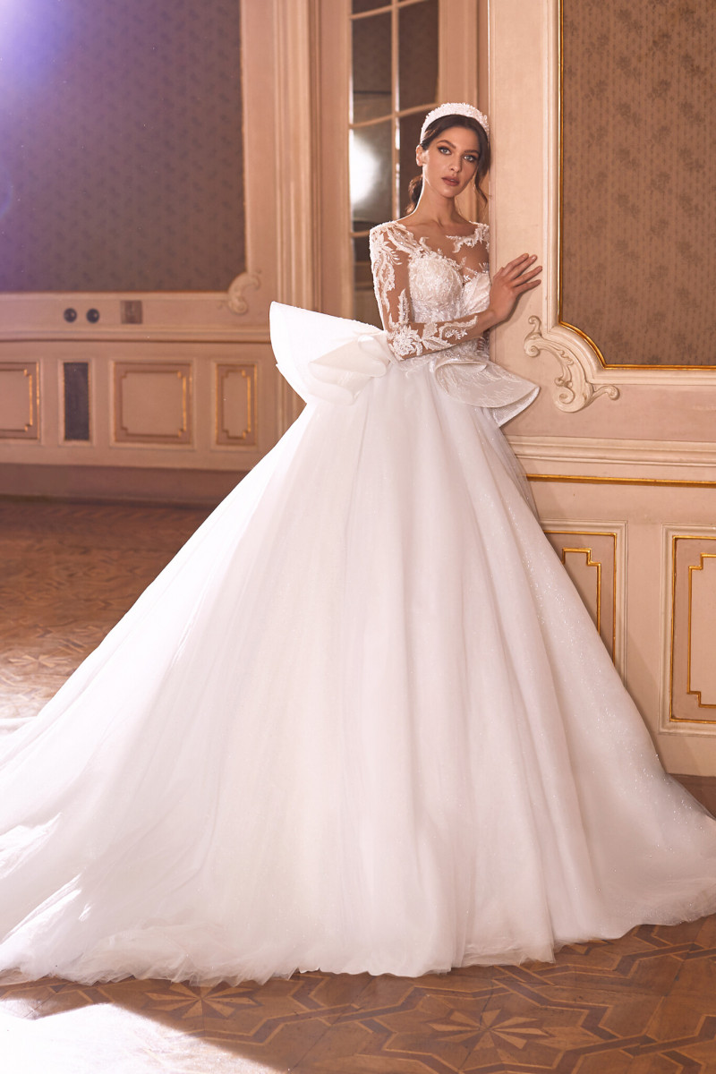 Angelina Pirtskhalava featured in  the Ricca Sposa catalogue for Autumn/Winter 2022