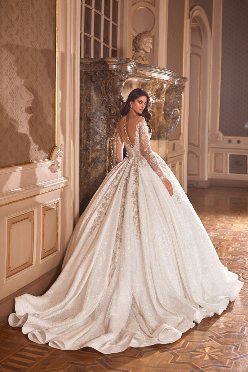 Angelina Pirtskhalava featured in  the Ricca Sposa catalogue for Autumn/Winter 2022