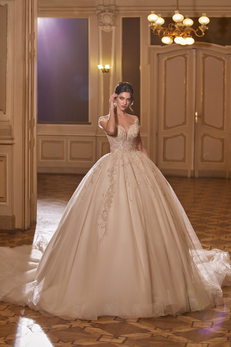 Angelina Pirtskhalava featured in  the Ricca Sposa catalogue for Autumn/Winter 2022