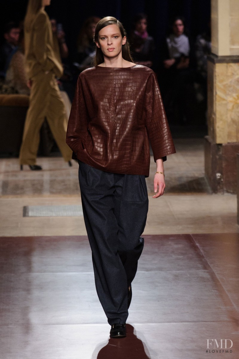 Elise Crombez featured in  the Hermès fashion show for Autumn/Winter 2014