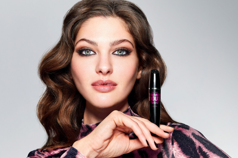 Angelina Pirtskhalava featured in  the Oriflame advertisement for Autumn/Winter 2019