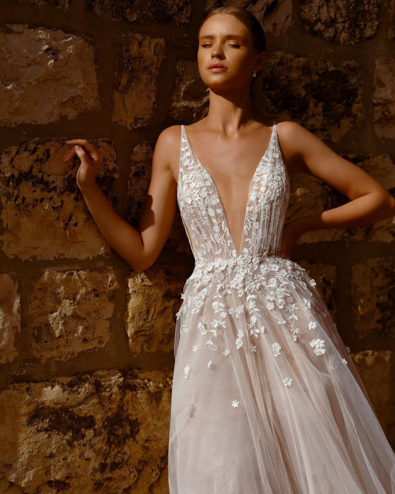 Daria Piotrowiak featured in  the Hila Shalom Bridal lookbook for Spring/Summer 2023