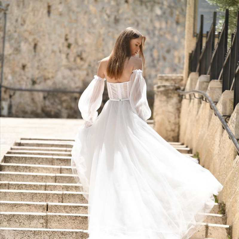 Daria Piotrowiak featured in  the Hila Shalom Bridal lookbook for Spring/Summer 2023