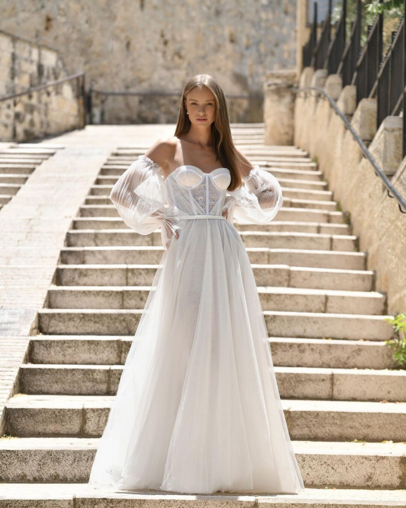 Daria Piotrowiak featured in  the Hila Shalom Bridal lookbook for Spring/Summer 2023