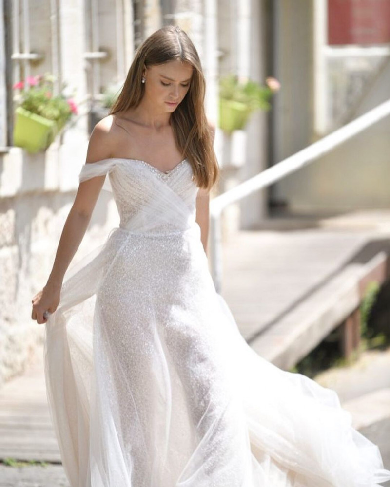 Daria Piotrowiak featured in  the Hila Shalom Bridal lookbook for Spring/Summer 2023