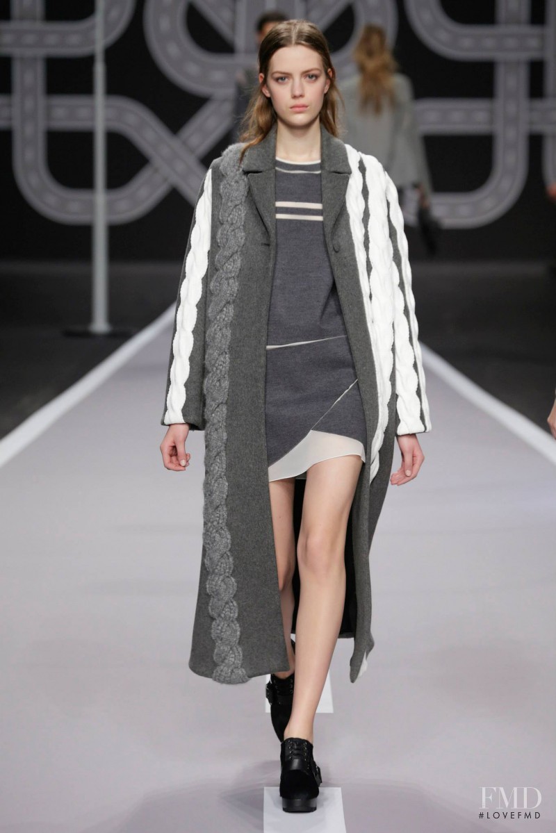 Esther Heesch featured in  the Viktor & Rolf fashion show for Autumn/Winter 2014