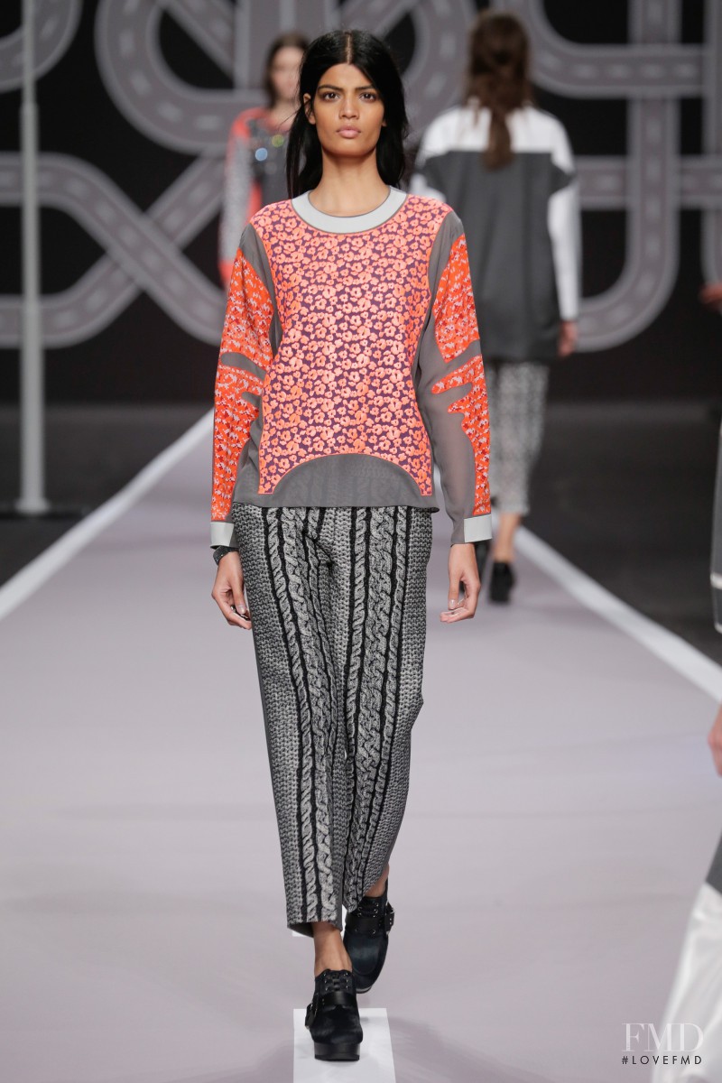 Bhumika Arora featured in  the Viktor & Rolf fashion show for Autumn/Winter 2014