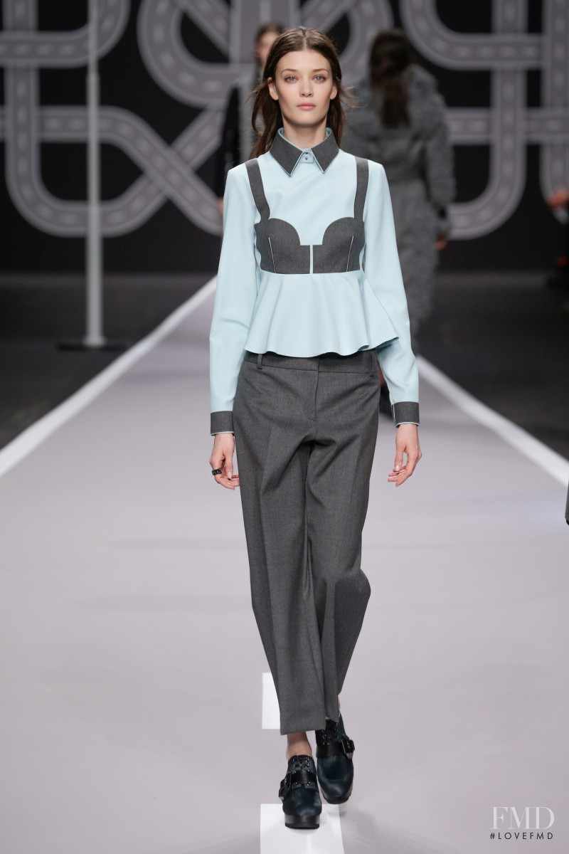 Diana Moldovan featured in  the Viktor & Rolf fashion show for Autumn/Winter 2014