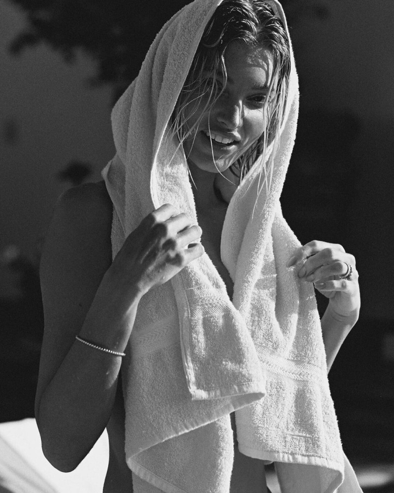 Elsa Hosk featured in  the Lavarice advertisement for Summer 2023