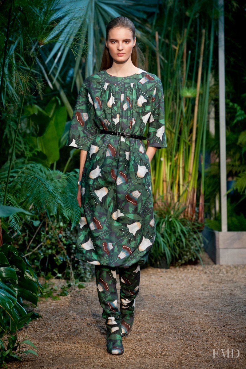 Tilda Lindstam featured in  the Hermès fashion show for Spring/Summer 2014