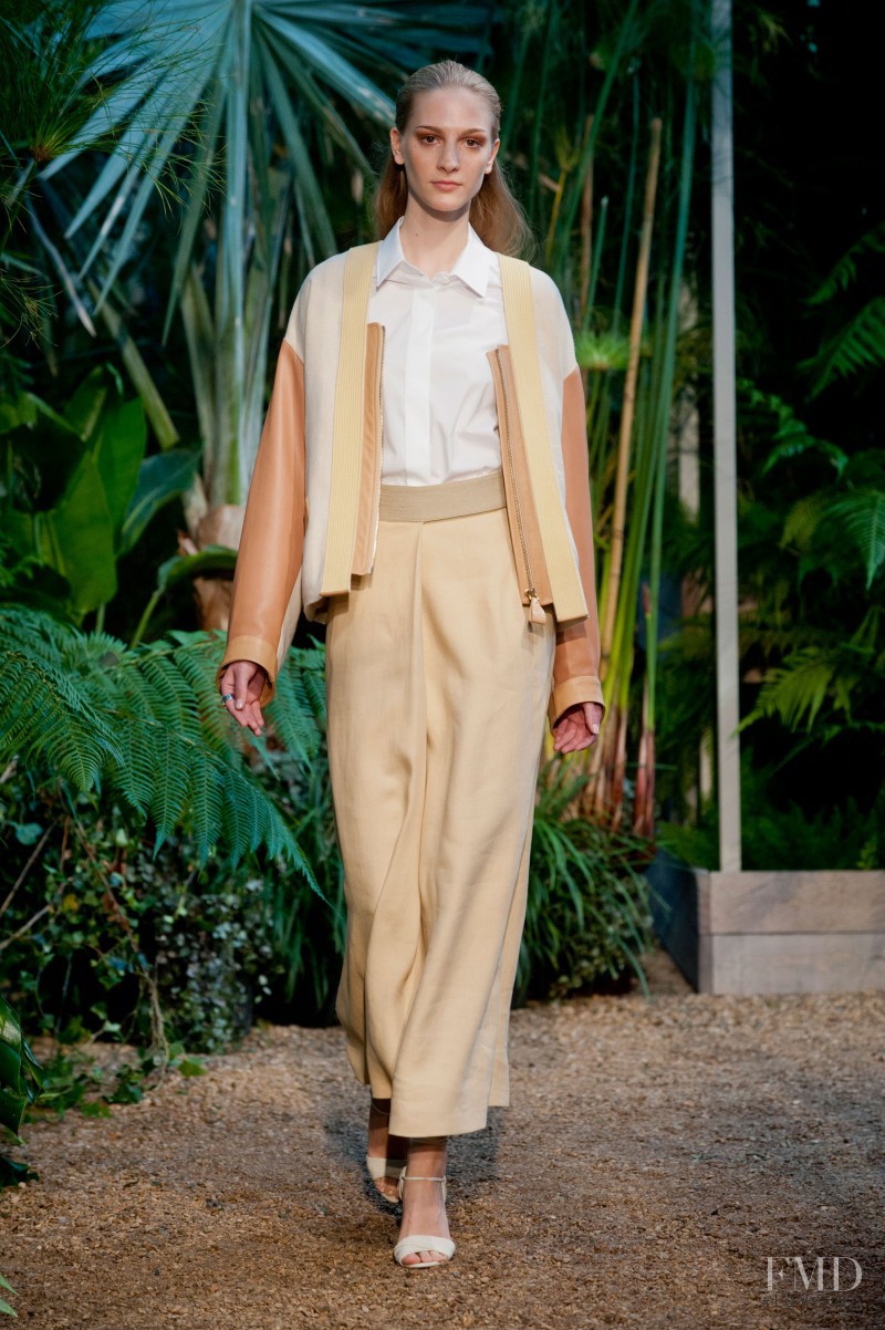 Rosanna Georgiou featured in  the Hermès fashion show for Spring/Summer 2014