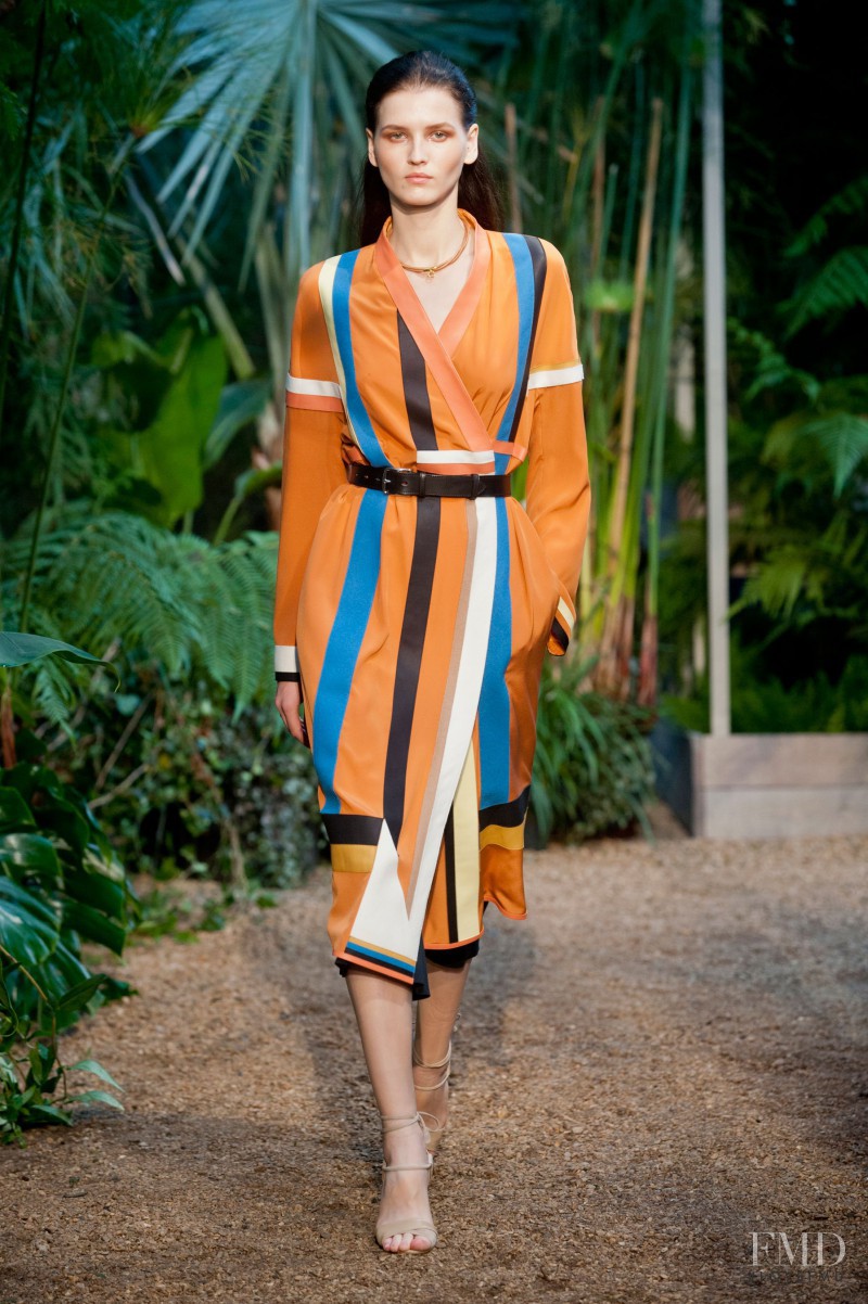 Katlin Aas featured in  the Hermès fashion show for Spring/Summer 2014