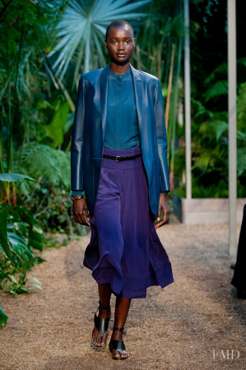 Ataui Deng featured in  the Hermès fashion show for Spring/Summer 2014