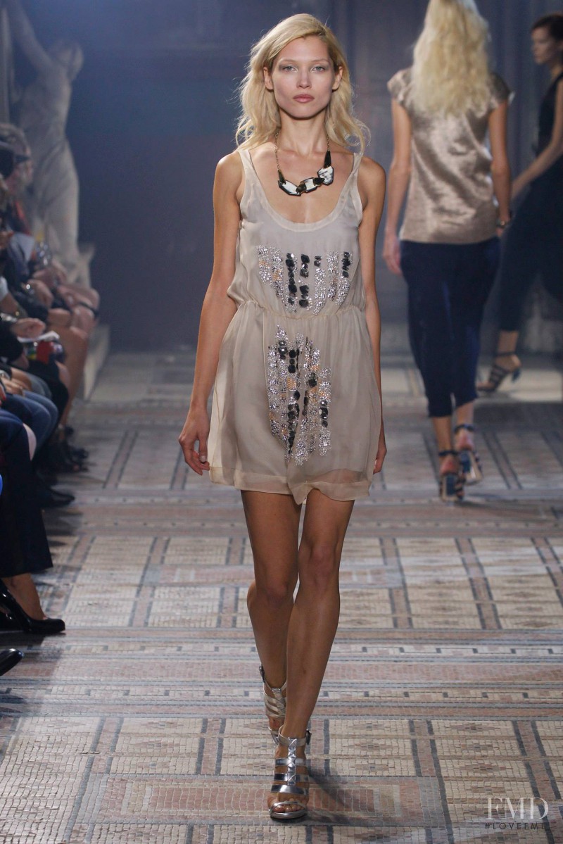 Maiyet fashion show for Spring/Summer 2014
