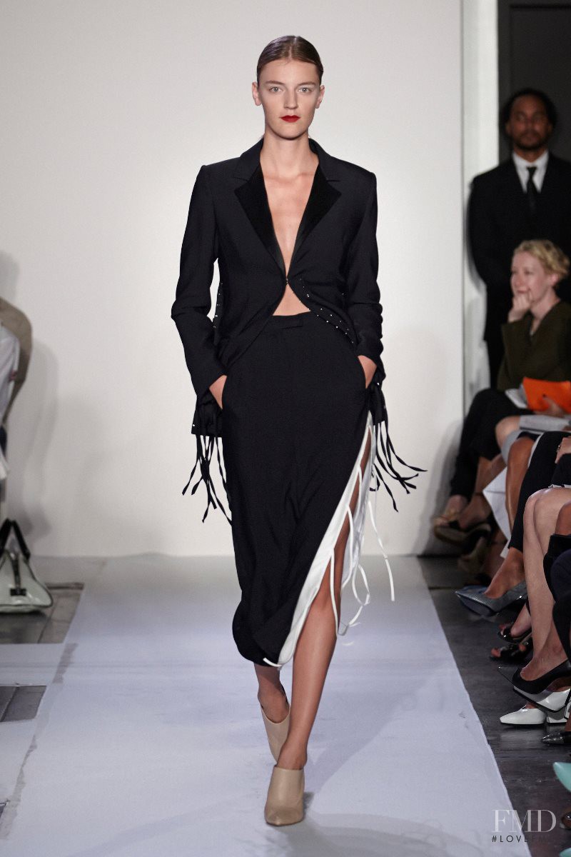 Laura Kampman featured in  the Altuzarra fashion show for Spring/Summer 2014