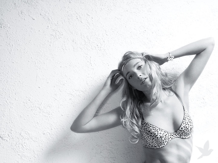 Elsa Hosk featured in  the Aerie advertisement for Autumn/Winter 2010