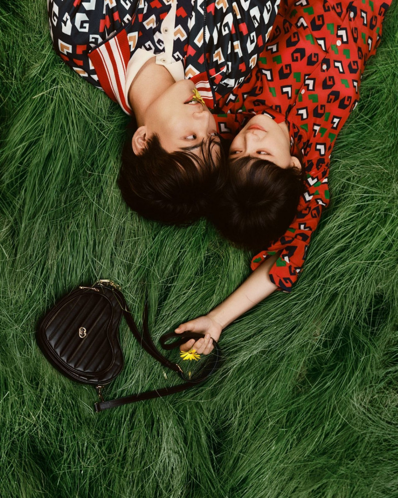 Qi Wen featured in  the Gucci advertisement for Summer 2023