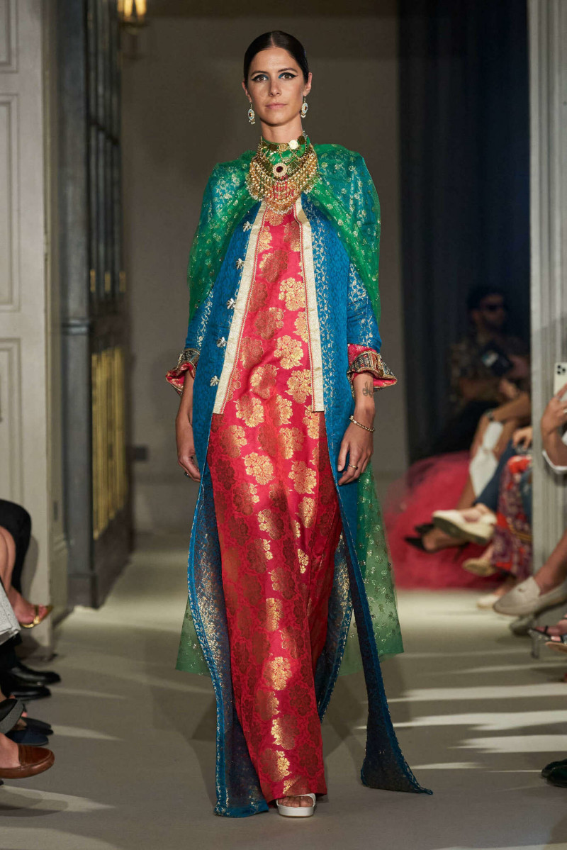 Lara Dizeyee fashion show for Autumn/Winter 2023